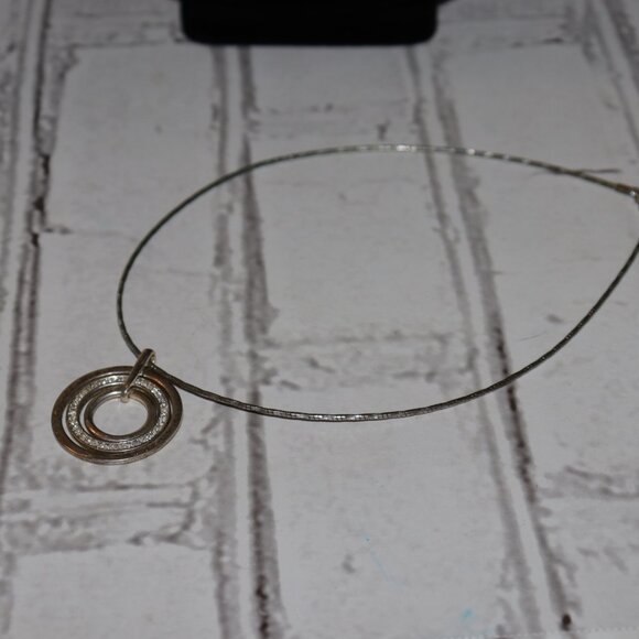 ⚙️ Silver Wire Chain Necklace with Triple Ring Pendant  ✨ - Picture 3 of 7